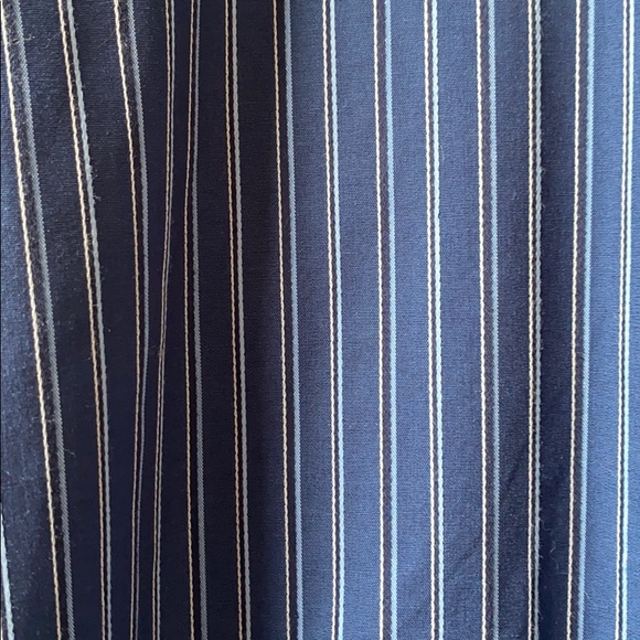 Van Heusen long sleeved button down shirt - Picture 2 of 3